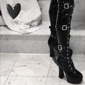 OVER THE KNEE SEXY PLATFORM LACE-UPS